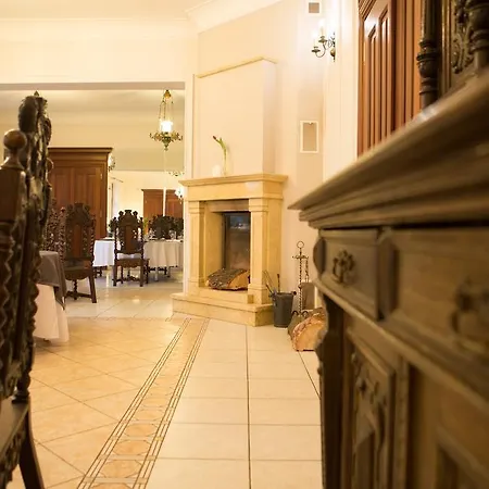 Palac Jablonowo 住宿加早餐酒店