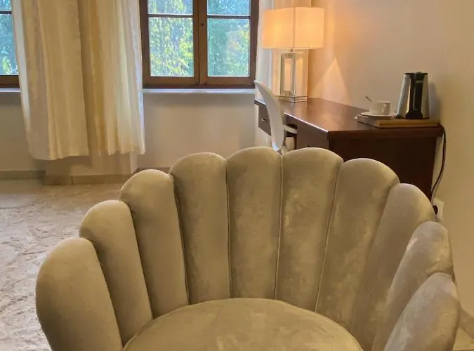 Bed and Breakfast Palac Jablonowo 3*