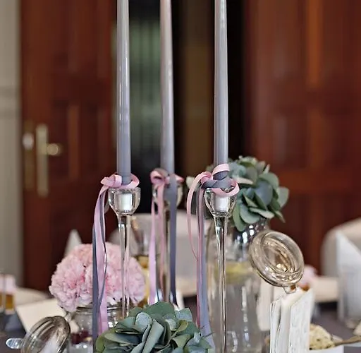 Palac Jablonowo Bed and Breakfast 3*