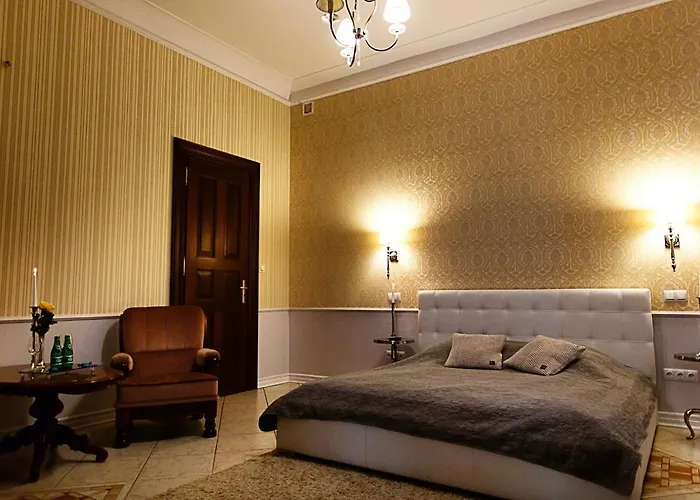 Palac Jablonowo Bed and Breakfast 3*